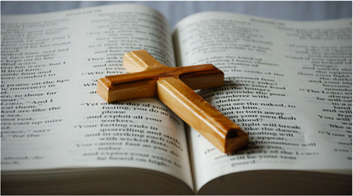 Bible-And-Cross-Pic.jpg